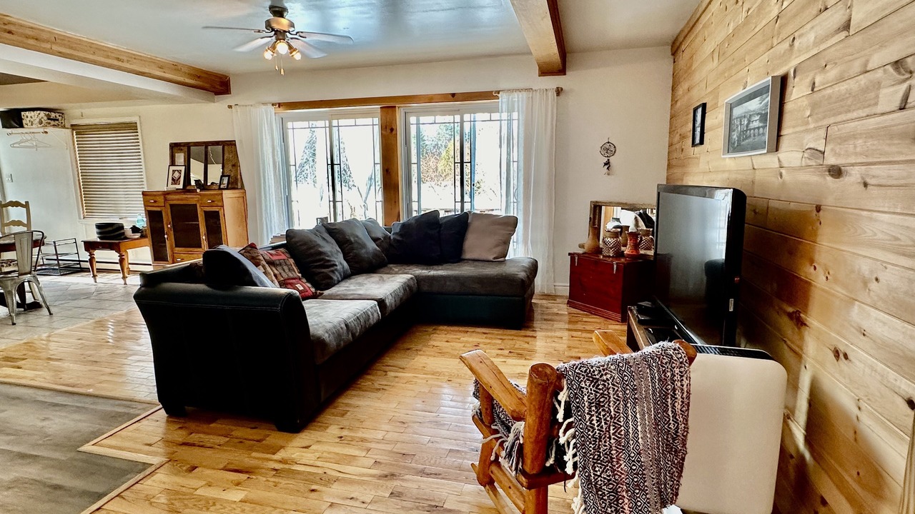 Photo of Livingroom in Val David