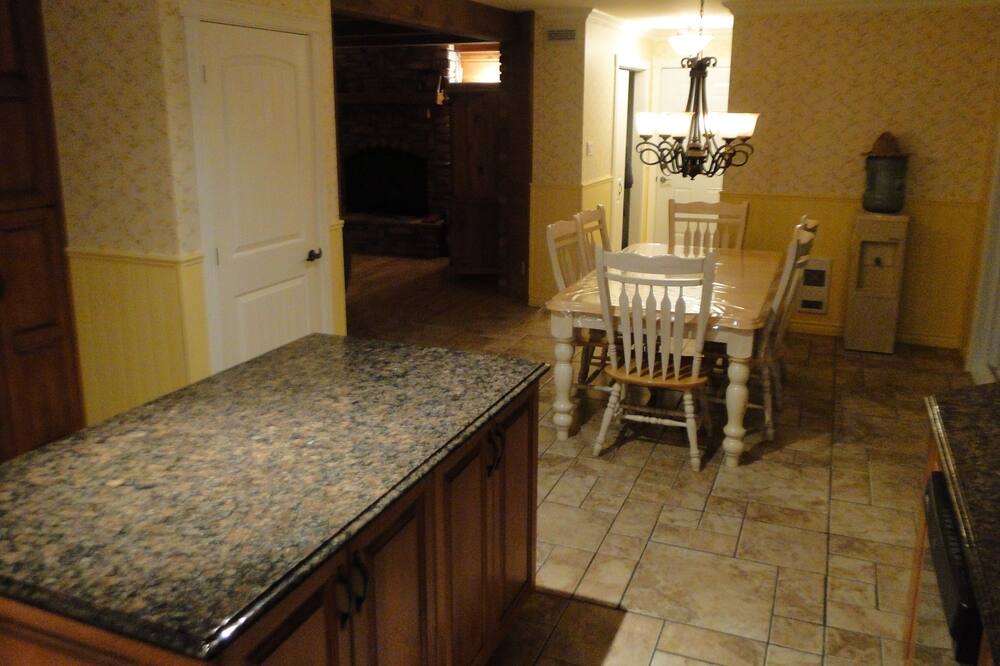 Photo of Kitchen in Saint-Isidore