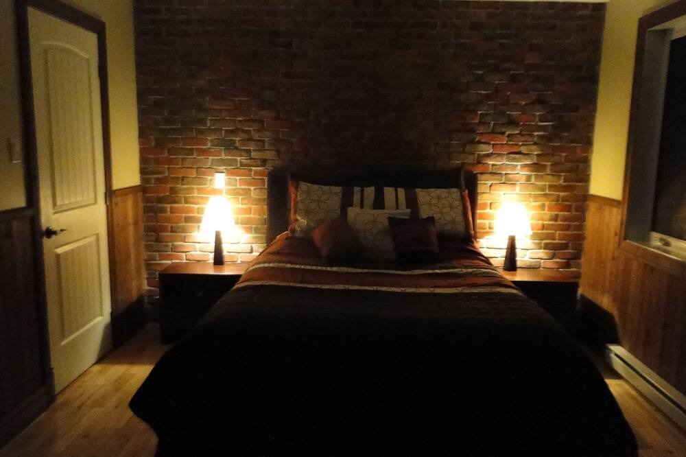 Photo of Bedroom in Saint-Isidore