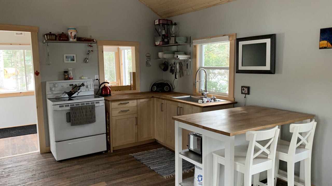 Photo of Kitchen in Algonquin Highlands