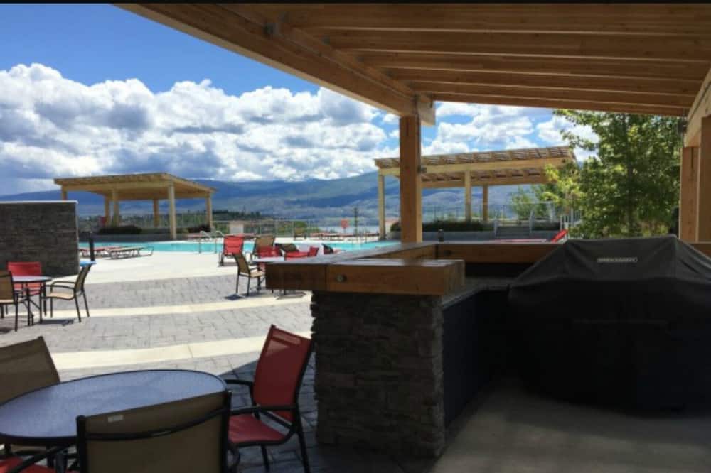 Photo of Outdoor in Shannon Lake