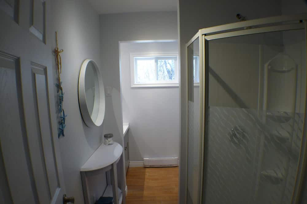 Photo of Bathroom in Englishtown