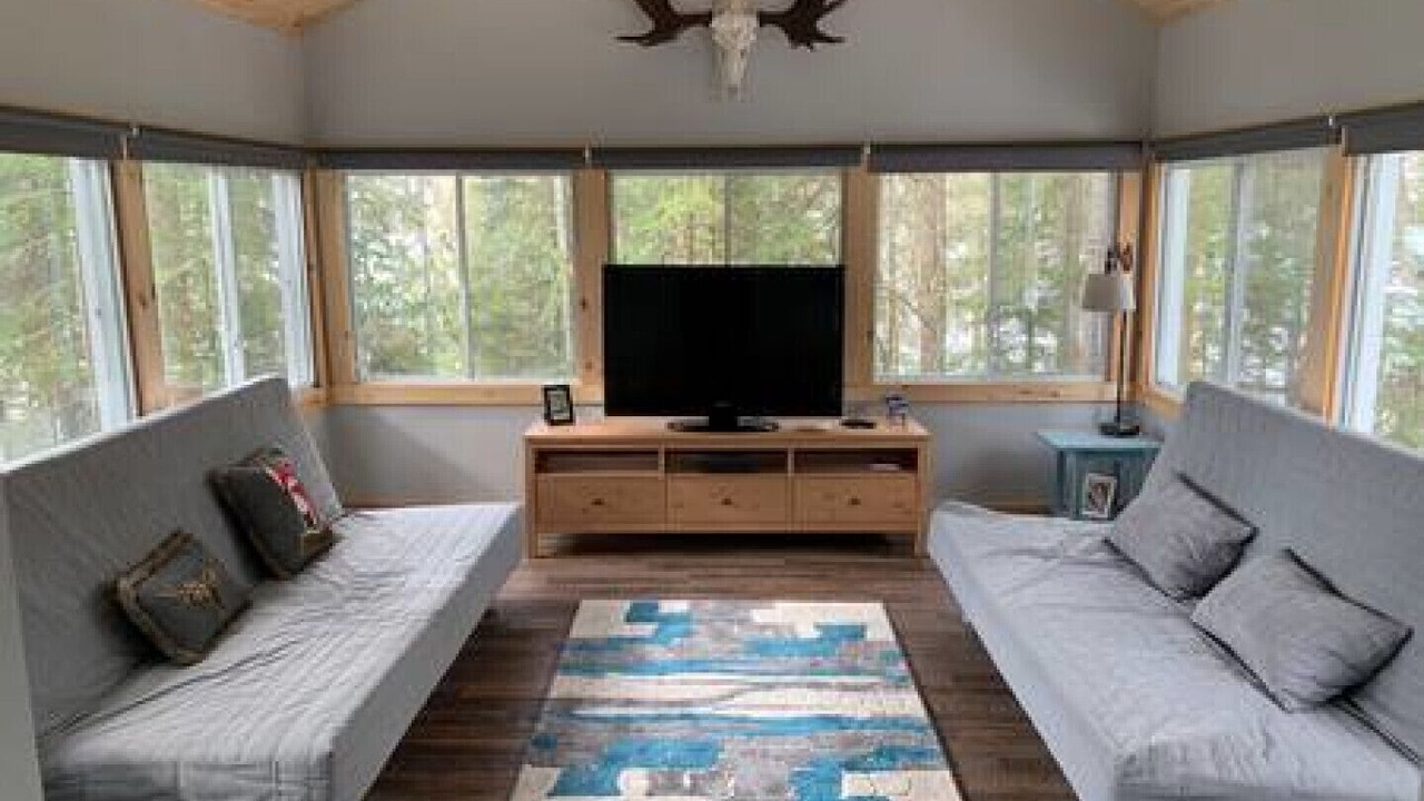 Photo of Livingroom in Algonquin Highlands