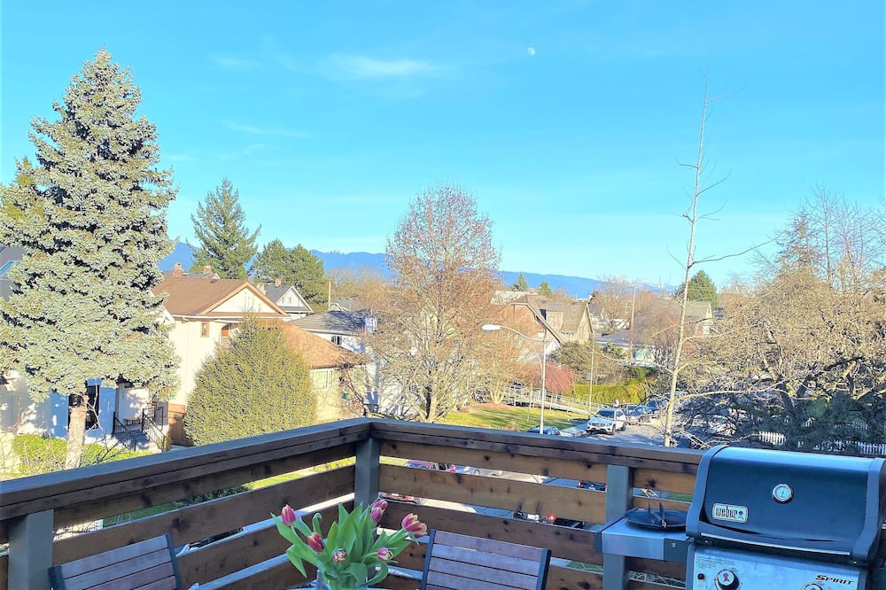 Photo of Patio Balcony in Riley Park-Little Mountain