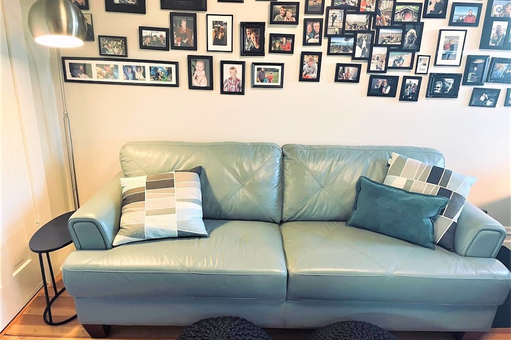 Photo of Livingroom in Riley Park-Little Mountain