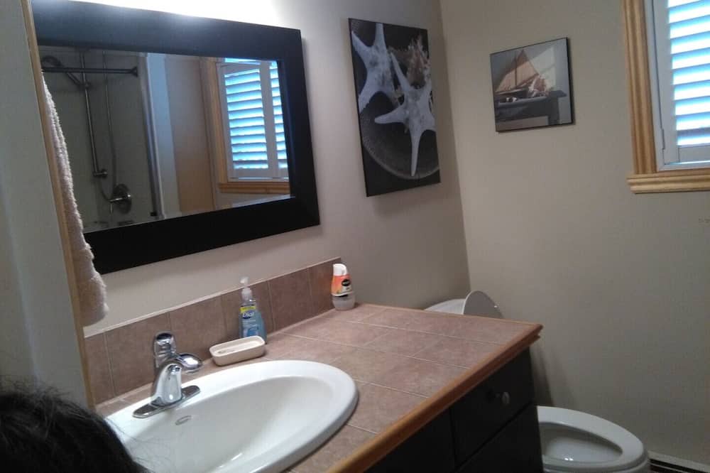 Photo of Bathroom in Ramara