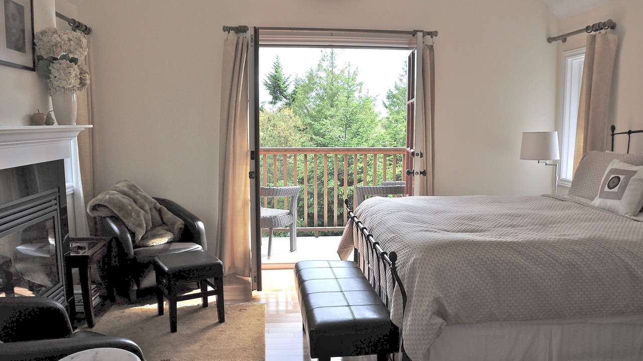 Photo of Bedroom in Salt Spring Island