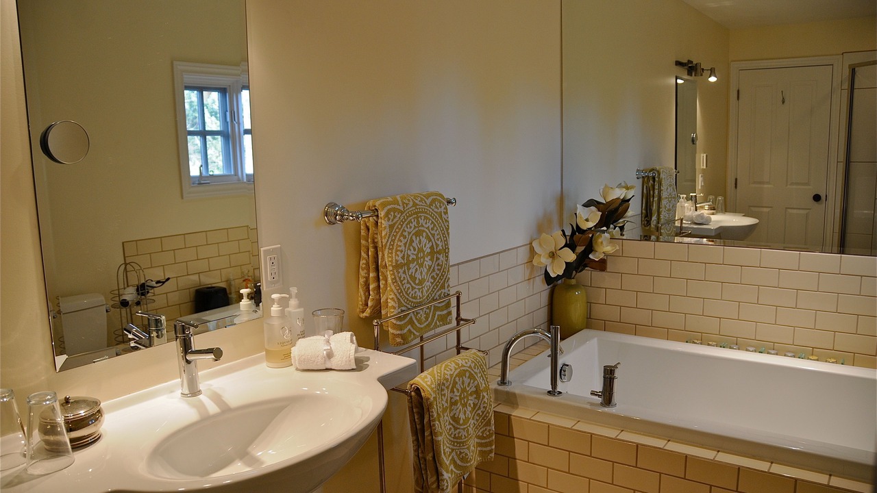 Photo of Bathroom in Salt Spring Island