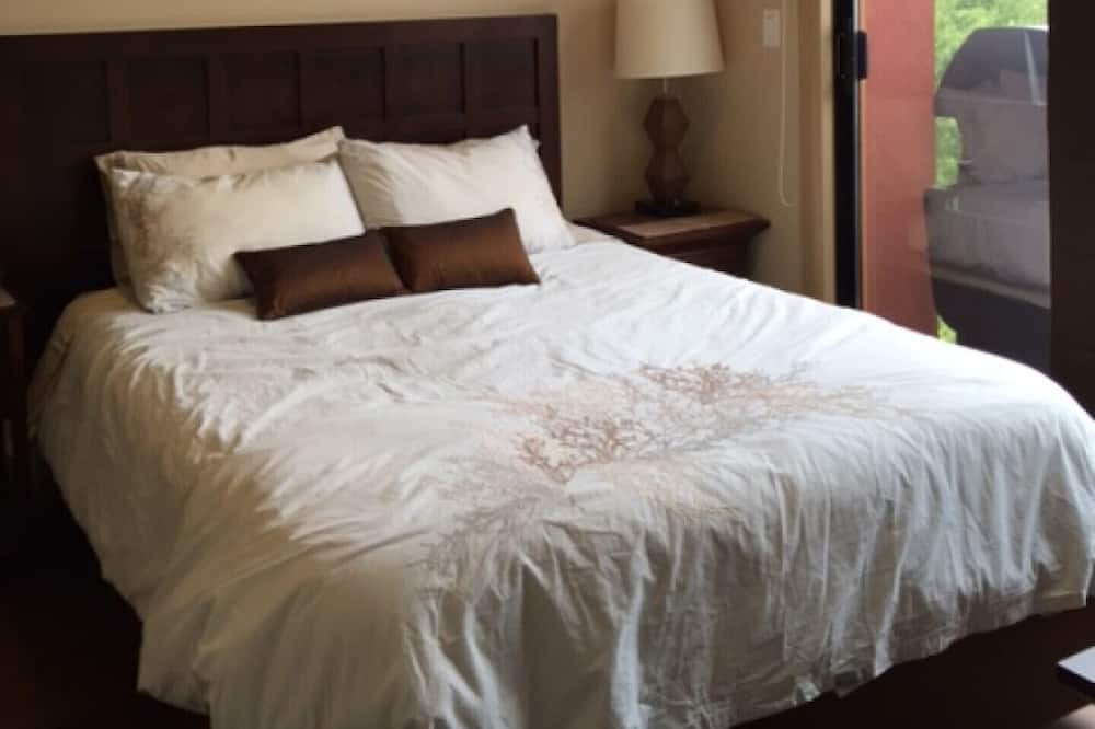 Photo of Bedroom in South Pandosy