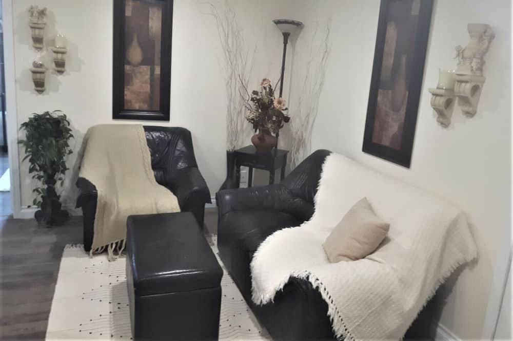 Photo of Livingroom in Sherbrooke