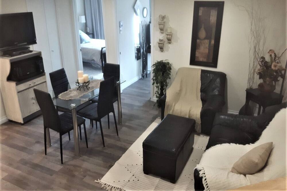 Photo of Livingroom in Sherbrooke