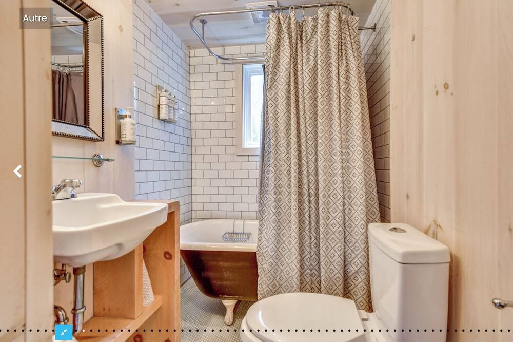 Photo of Bathroom in Val David