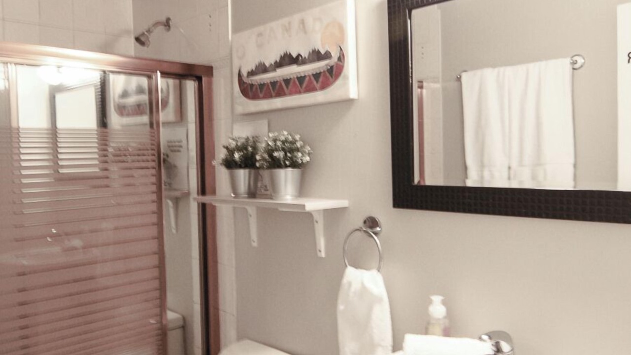 Photo of Bathroom in Wellington Place