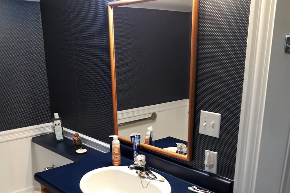 Photo of Bathroom in Bridgetown