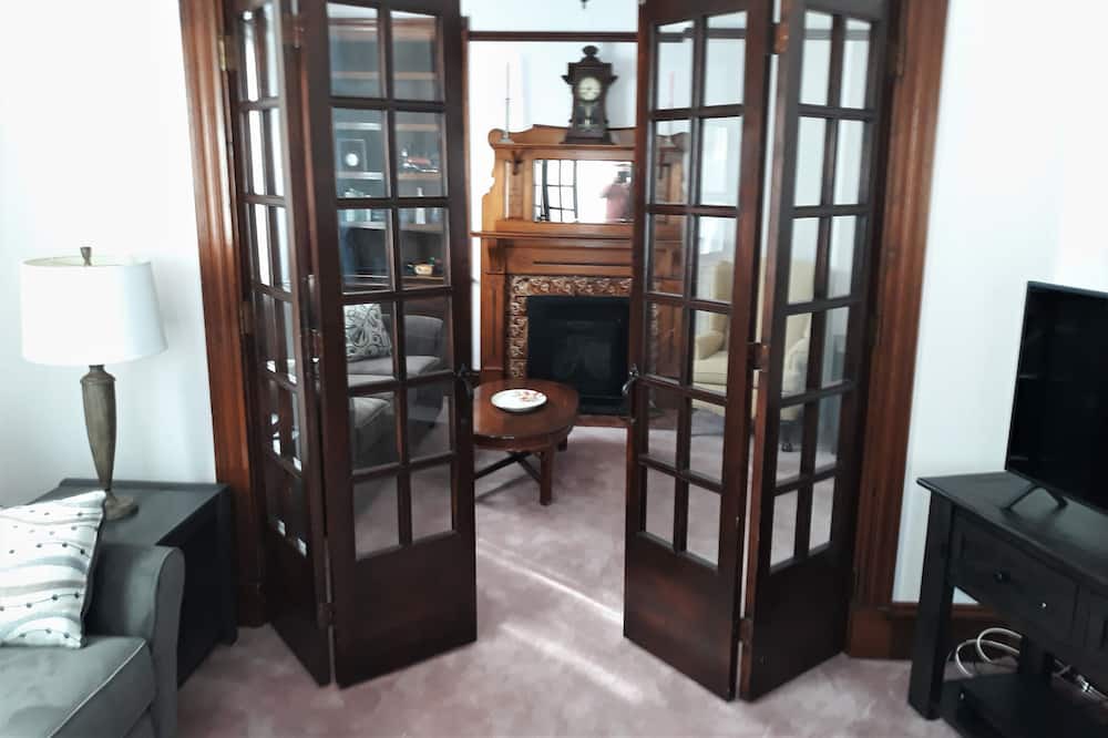 Photo of Livingroom in Bridgetown