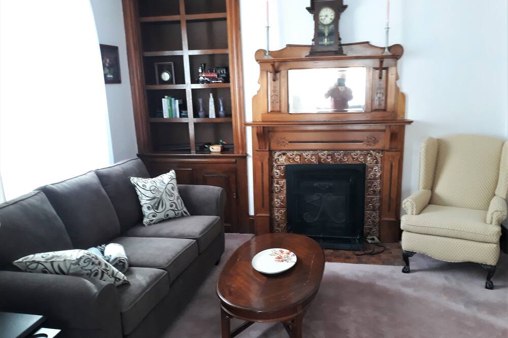 Photo of Livingroom in Bridgetown