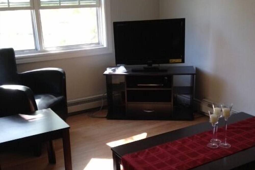 Photo of Livingroom in Deer Lake