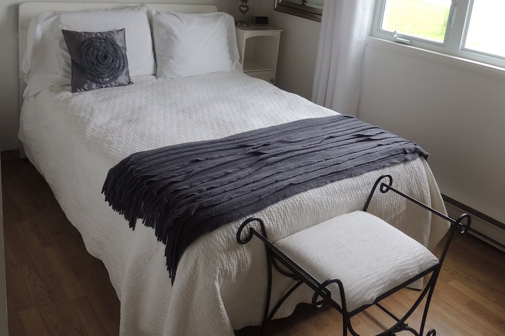 Photo of Bedroom in Larouche