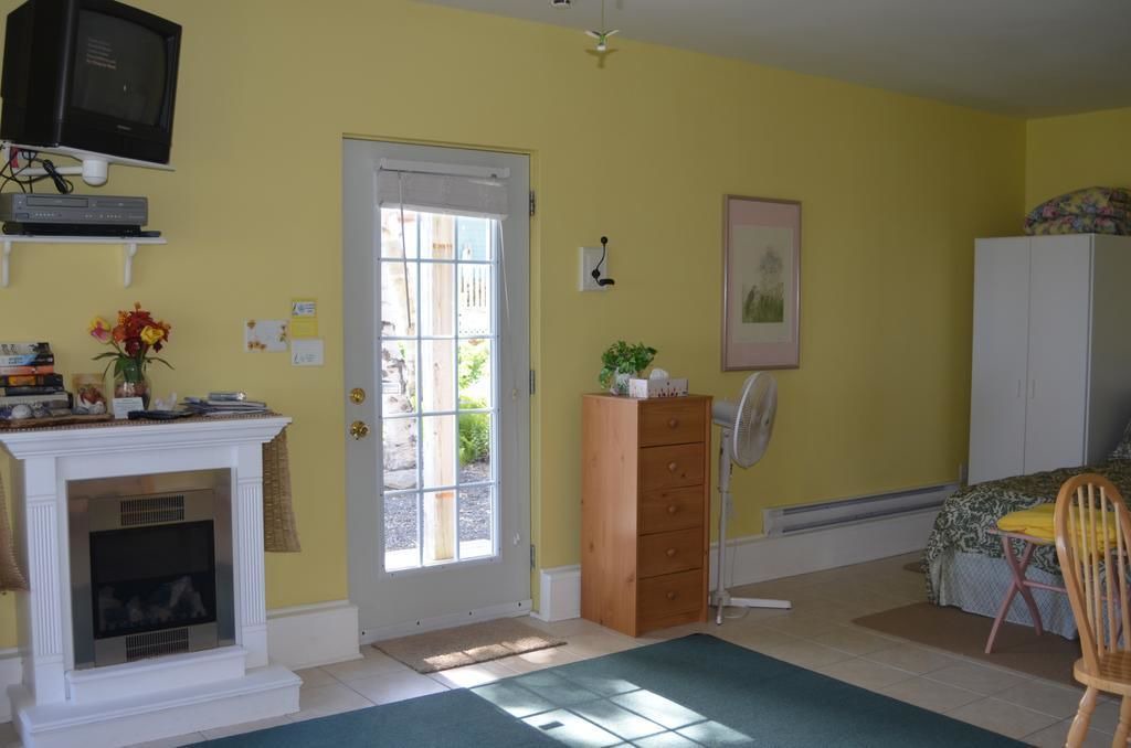 Photo of Livingroom in Indian Brook