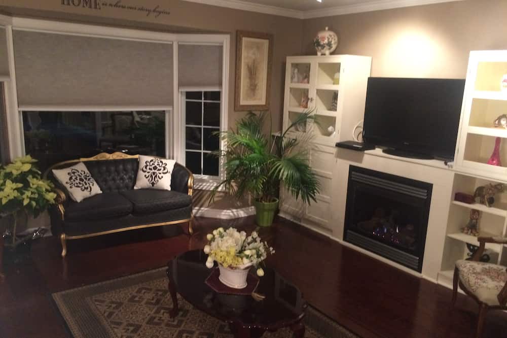Photo of Livingroom in Niagara-on-the-Lake