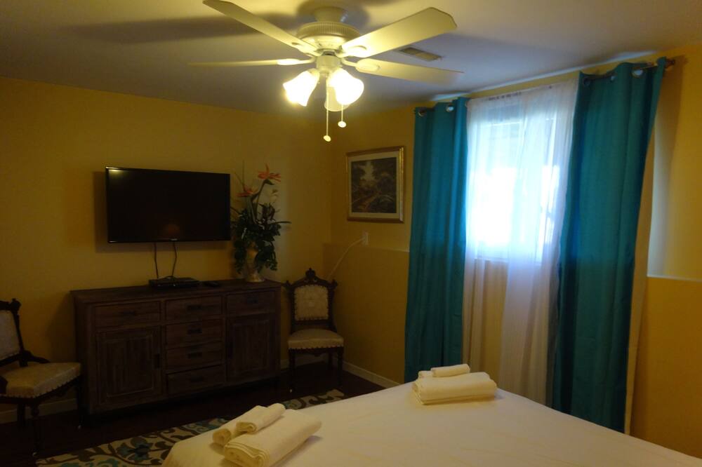 Photo of Bedroom in Niagara-on-the-Lake