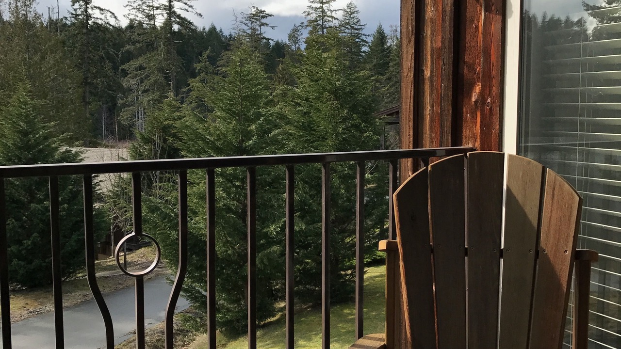Photo of Patio Balcony in Salt Spring Island