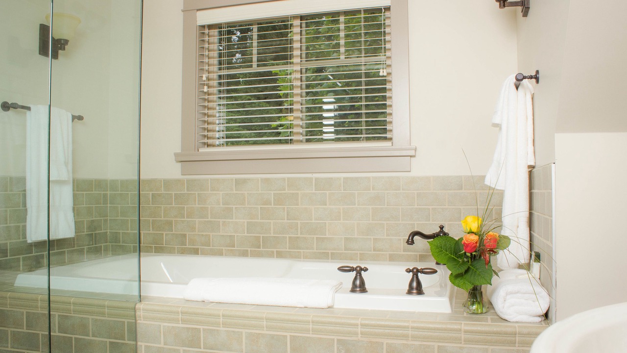 Photo of Bathroom in Salt Spring Island