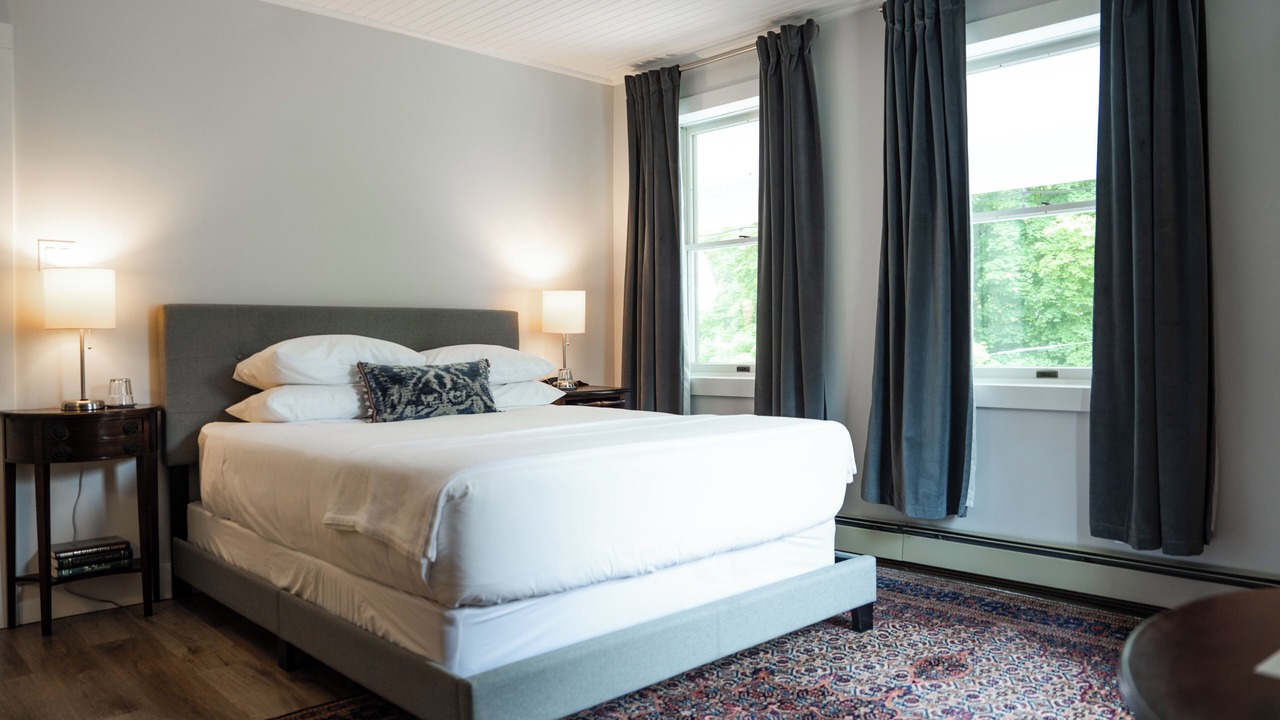 Photo of Bedroom in Queenston