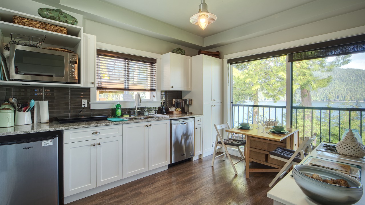 Photo of Kitchen in Port Renfrew