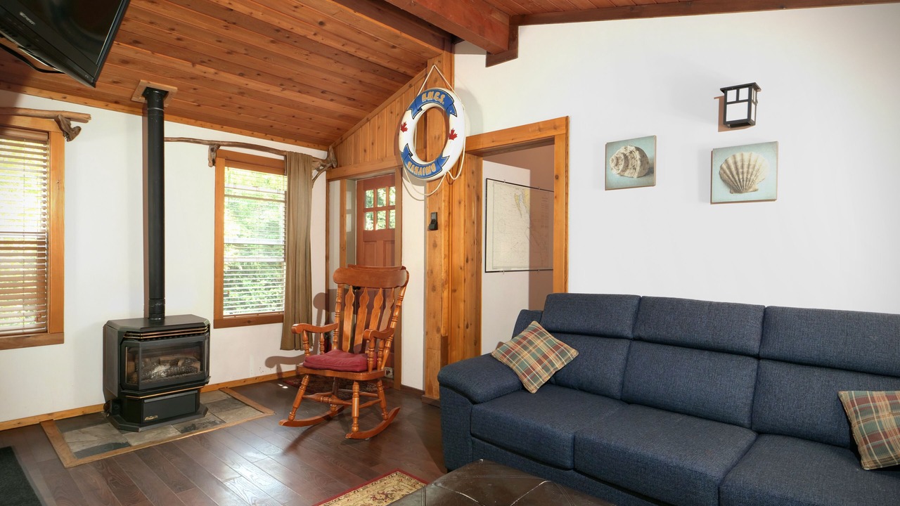 Photo of Livingroom in Port Renfrew