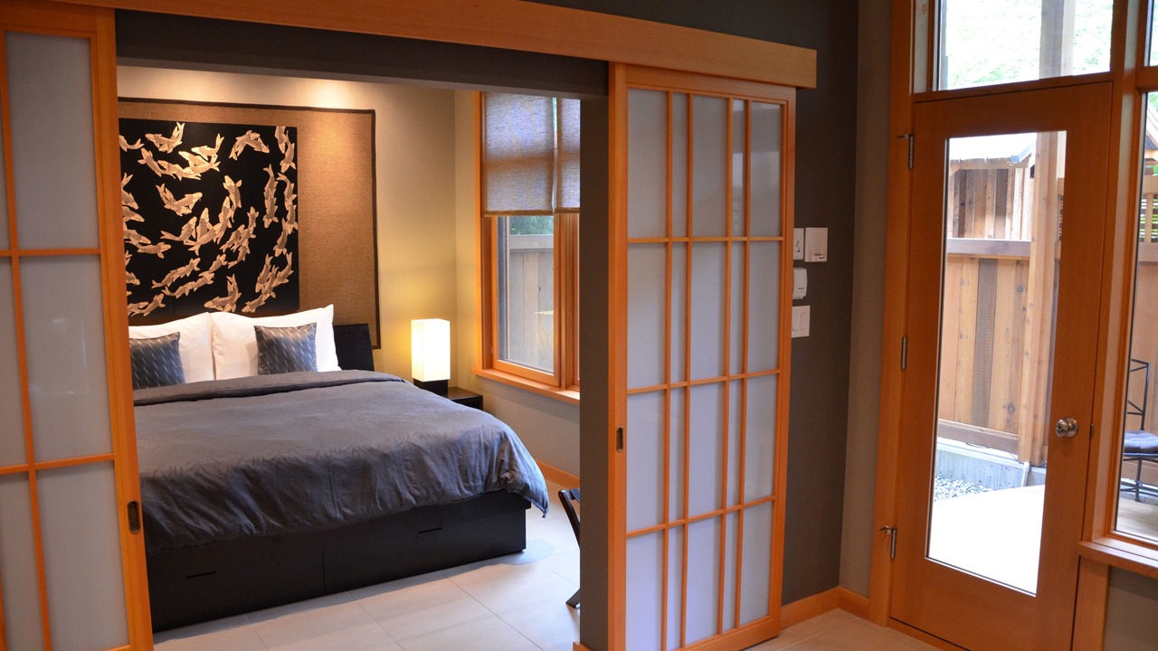 Photo of Bedroom in Roberts Creek