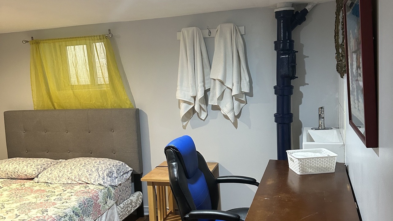 Photo of Bedroom in Briar Hill - Belgravia