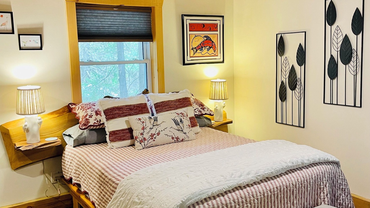 Photo of Bedroom in Tobermory