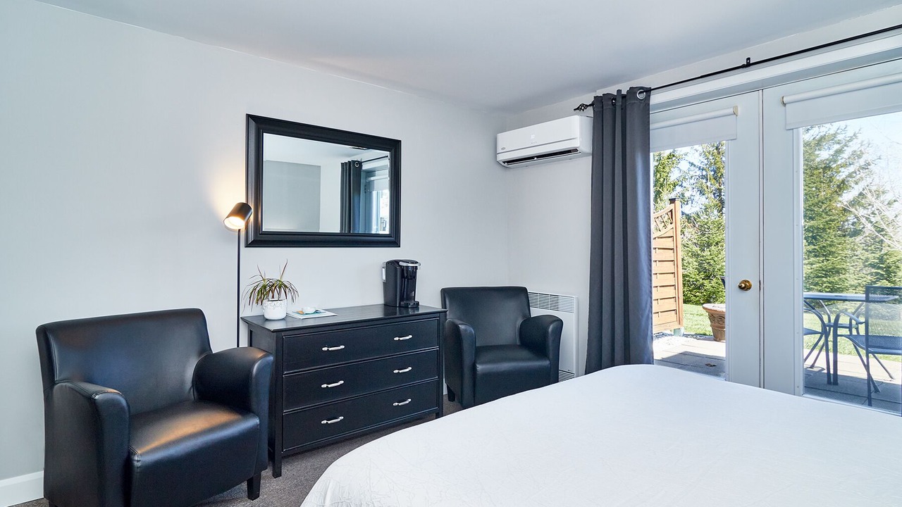Photo of Bedroom in Magog