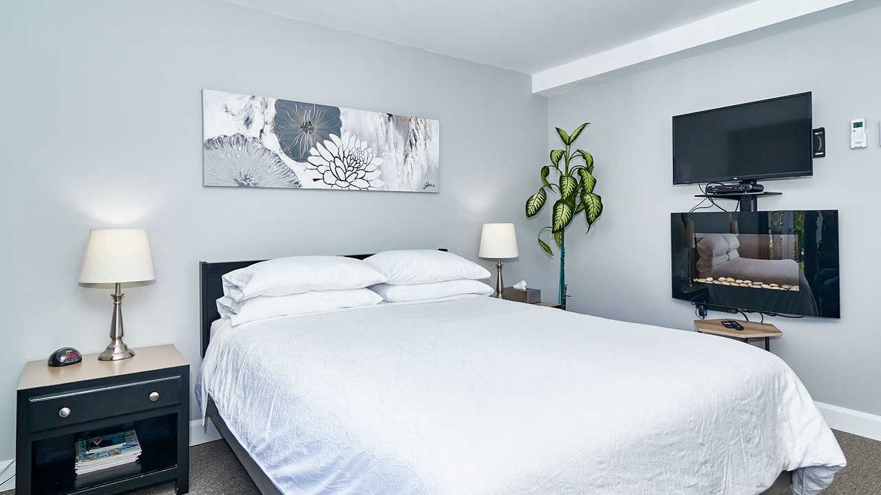 Photo of Bedroom in Magog