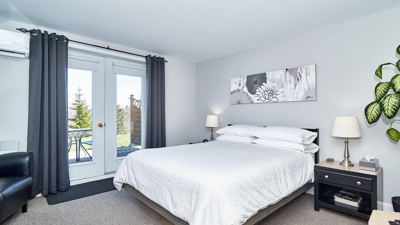 Photo of Bedroom in Magog