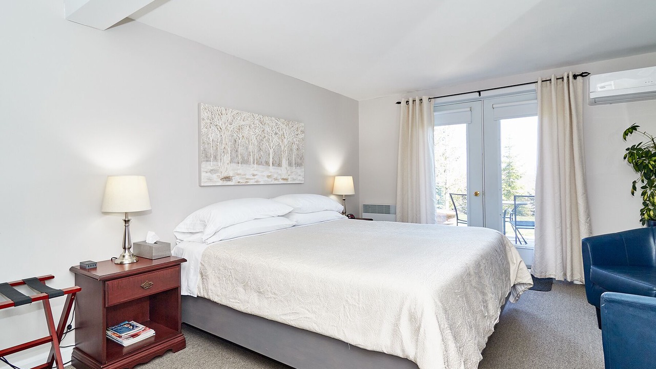 Photo of Bedroom in Magog