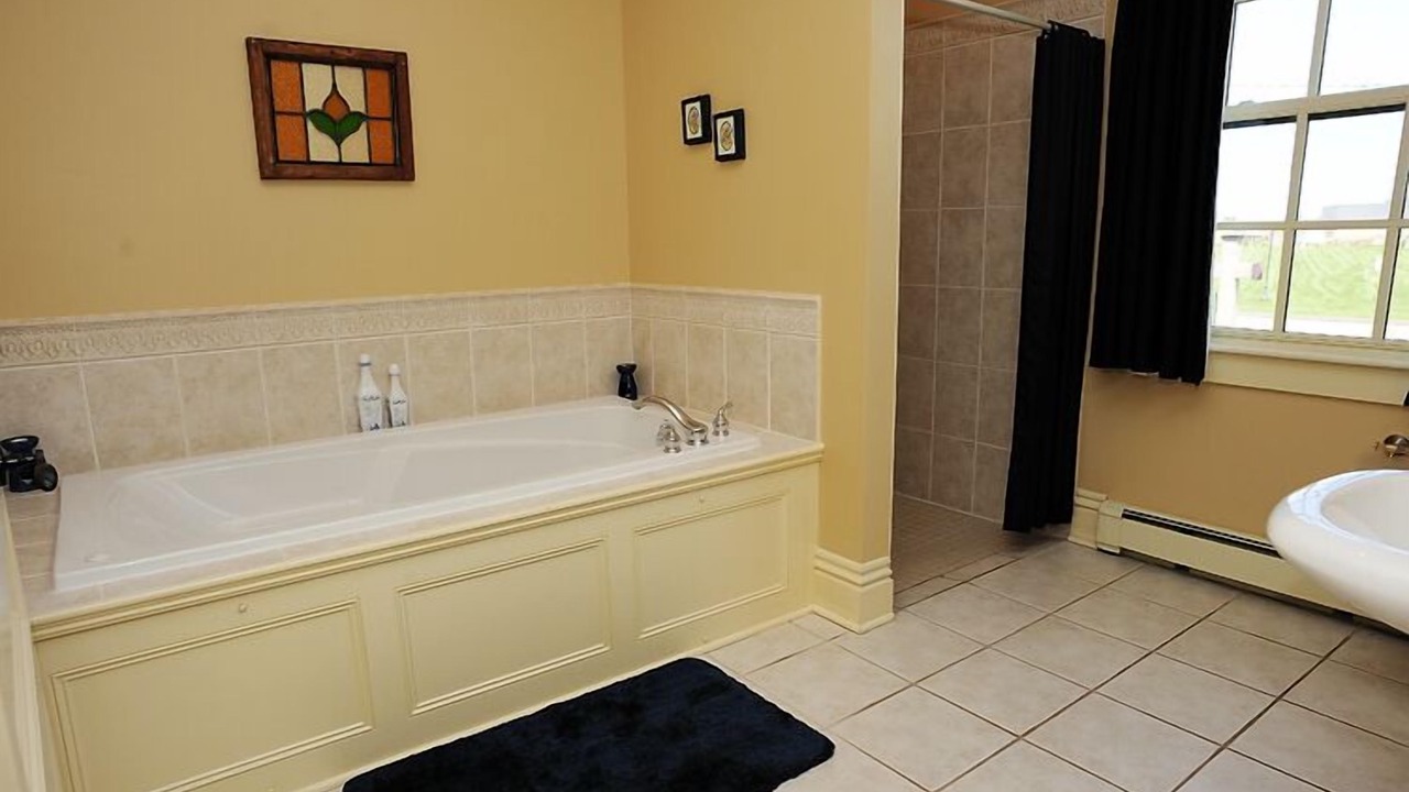 Photo of Bathroom in Anglo Rustico