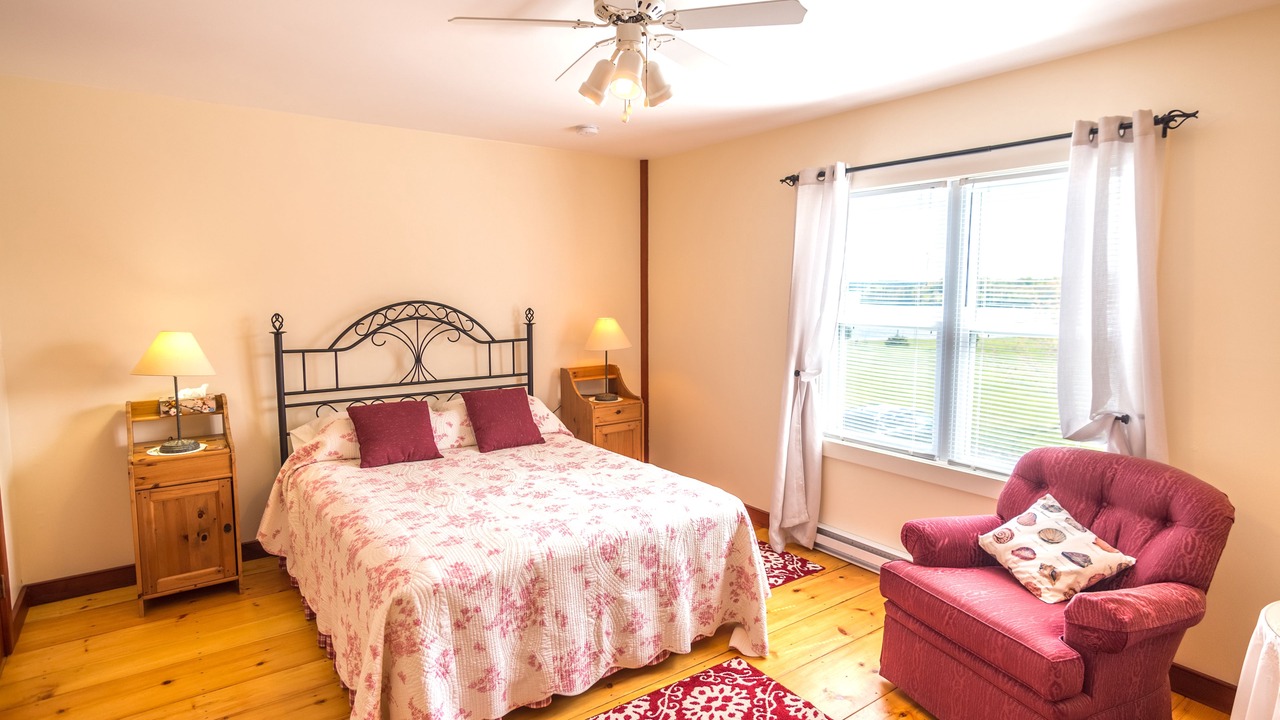 Photo of Bedroom in Mahone Bay