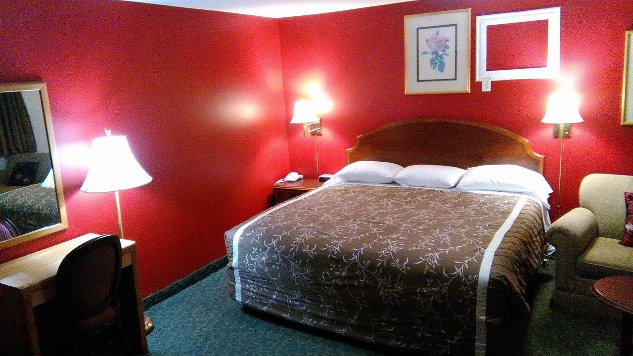 Photo of Bedroom in Smiths Falls