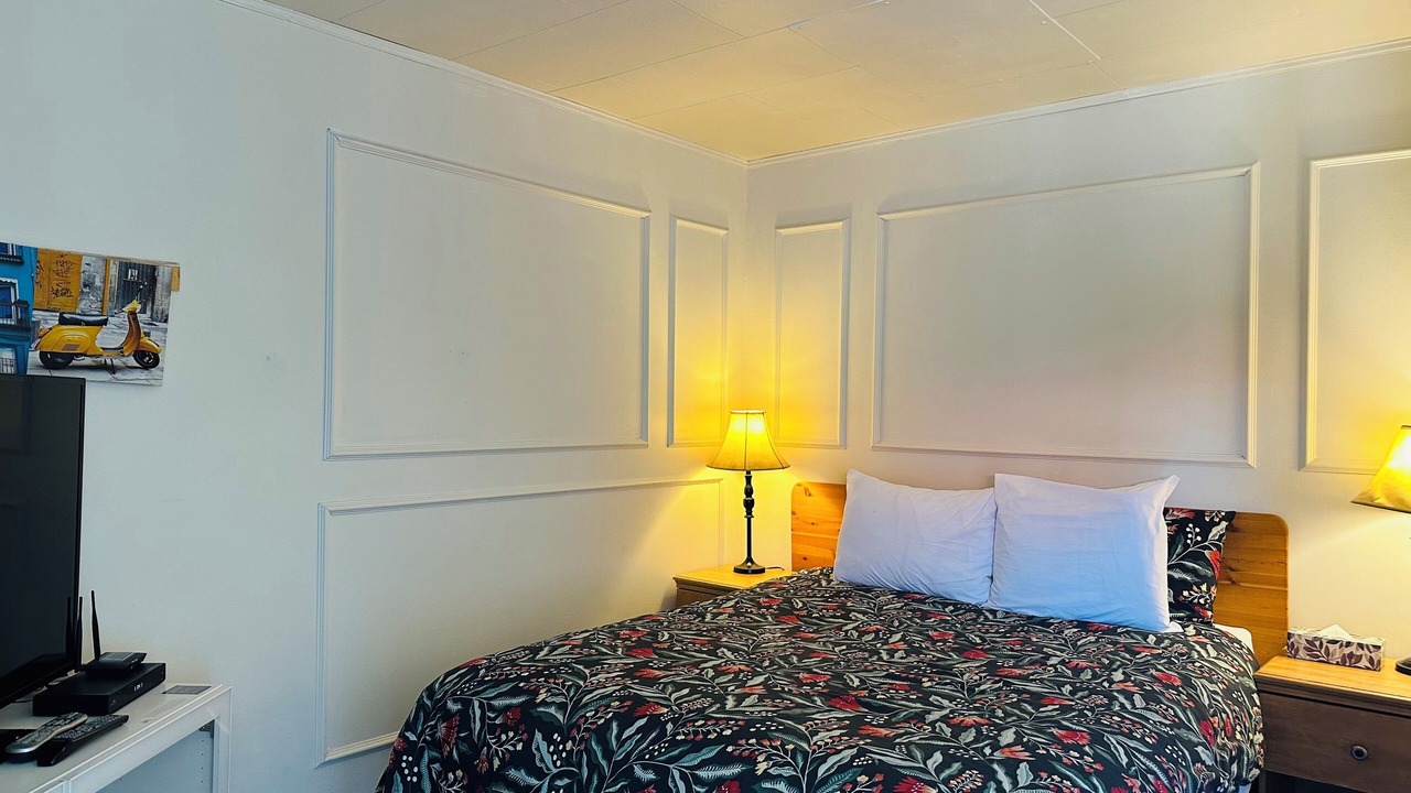 Photo of Bedroom in Cache Creek