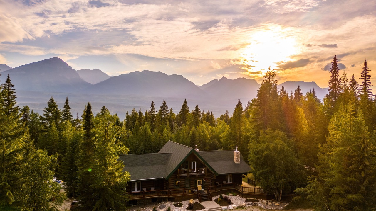 Photo of Outdoor in Golden