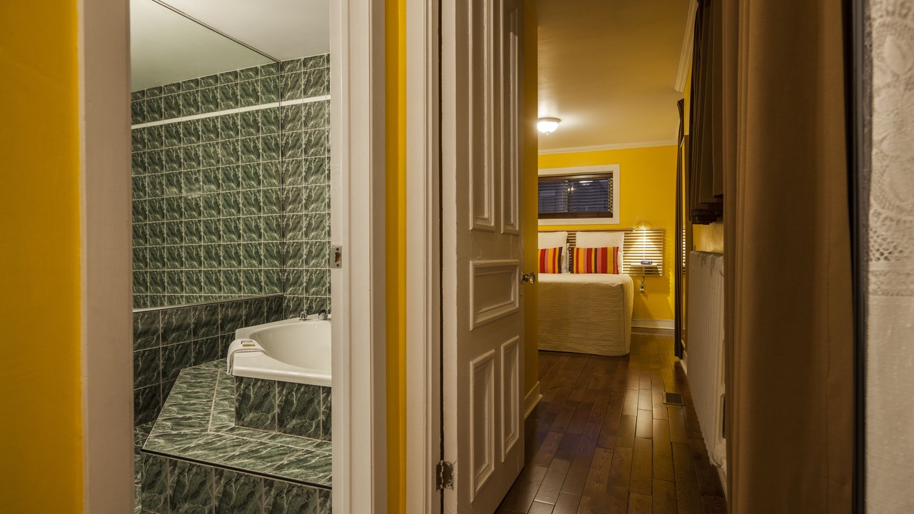 Photo of Bathroom in Quartier des Spectacles