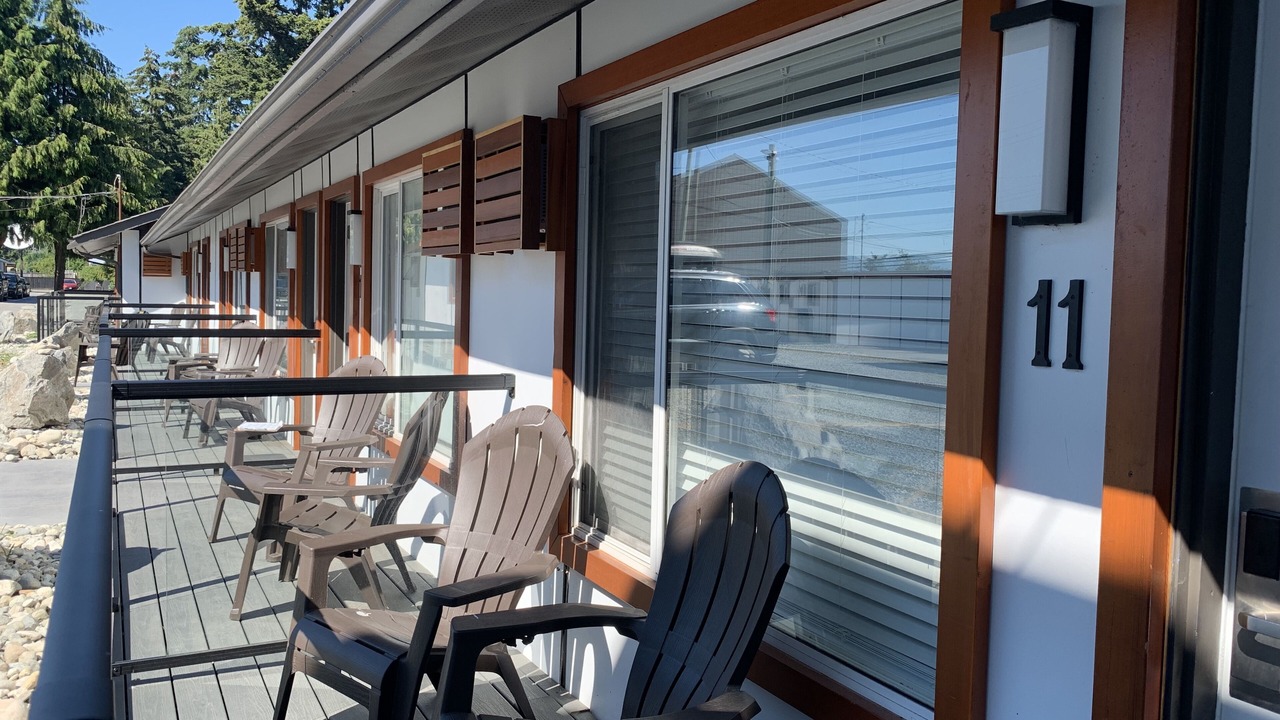 Photo of Patio Balcony in Davis Bay