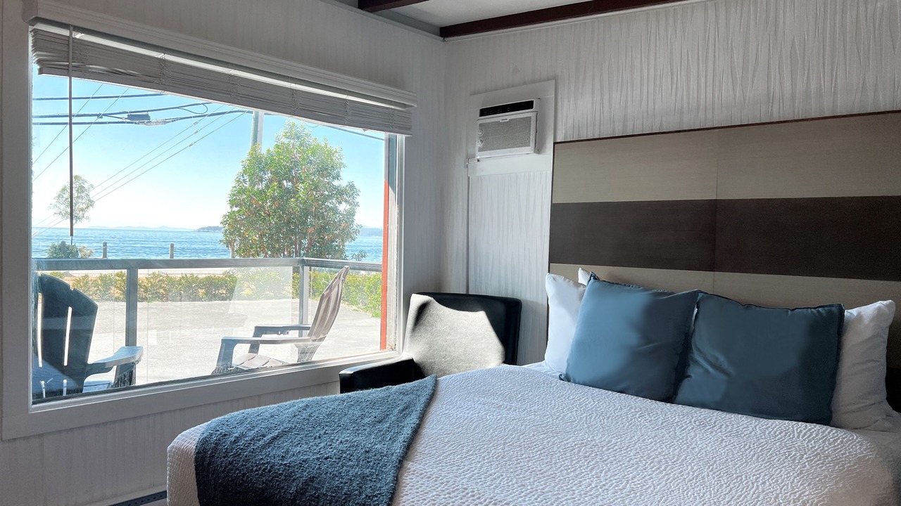 Photo of Bedroom in Davis Bay