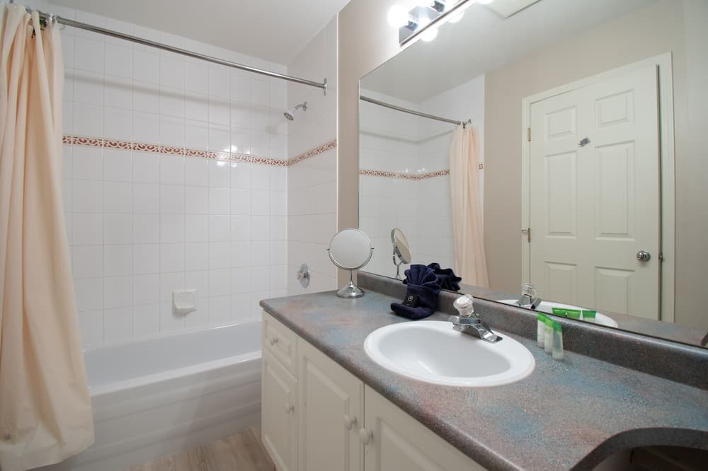 Photo of Bathroom in Quail Ridge
