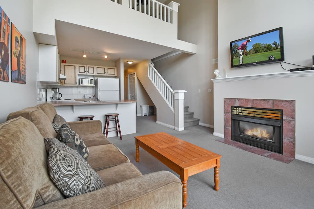 Photo of Livingroom in Quail Ridge