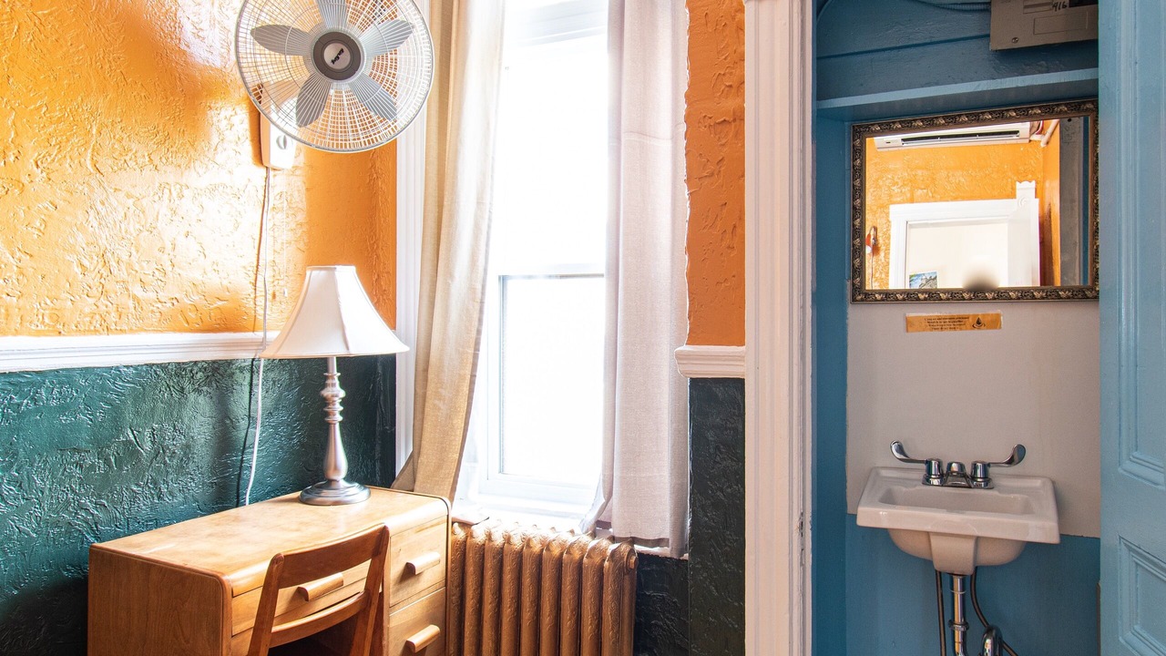 Photo of Bathroom in Quartier des Spectacles