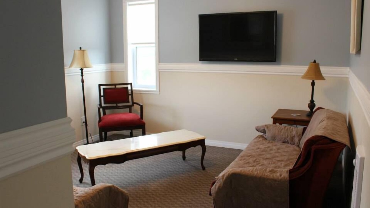 Photo of Livingroom in Onanole