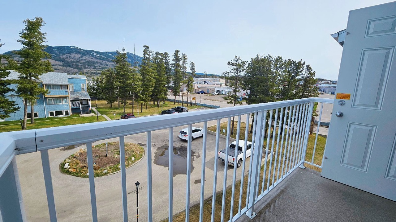 Photo of Patio Balcony in Grande Cache